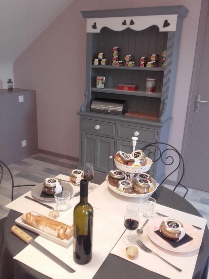 Bed and Breakfast Jeanne Et Compagnie Loscouet-sur-Meu Exterior foto